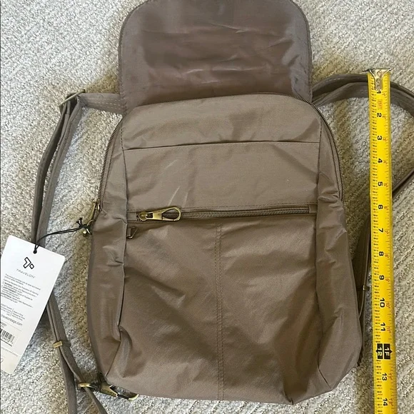 Arctix Brown Anti-Theft Messenger Bag w Adjustable Strap & Multiple Compartments - Picture 3 of 7